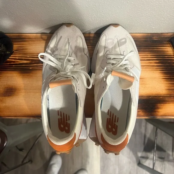 New Balance 327 Sea Salt & Rust size 8 -like new - Picture 7 of 10